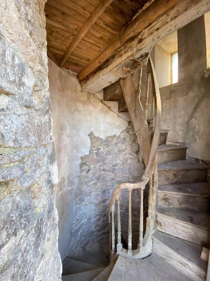 Château de Villeneuve - Montolieu Extérieur photo