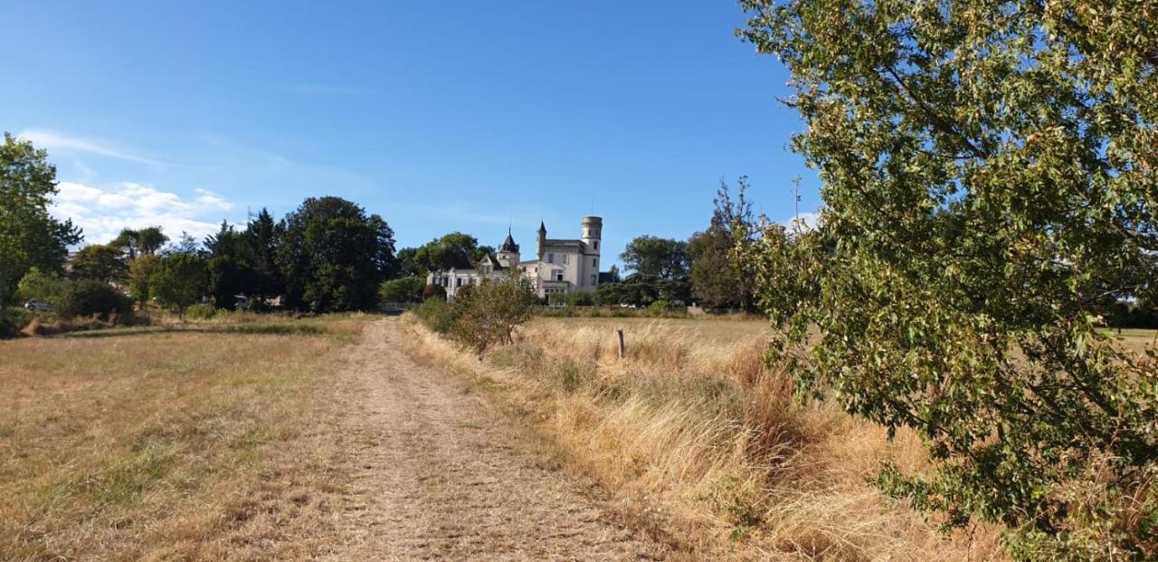 Château de Villeneuve - Montolieu Extérieur photo