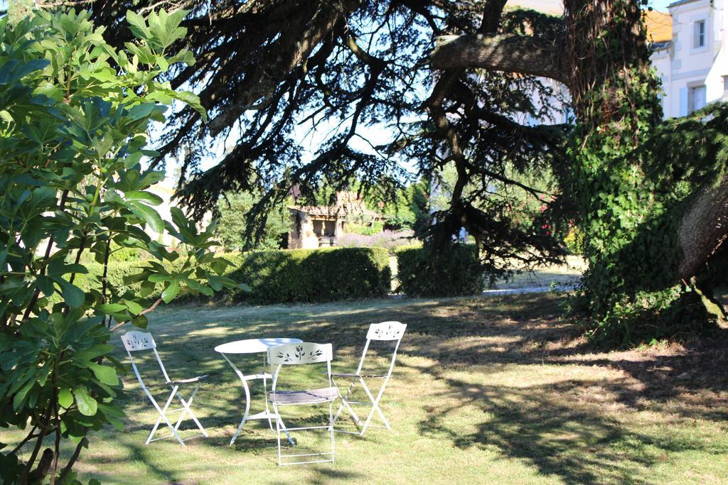 Château de Villeneuve - Montolieu Extérieur photo